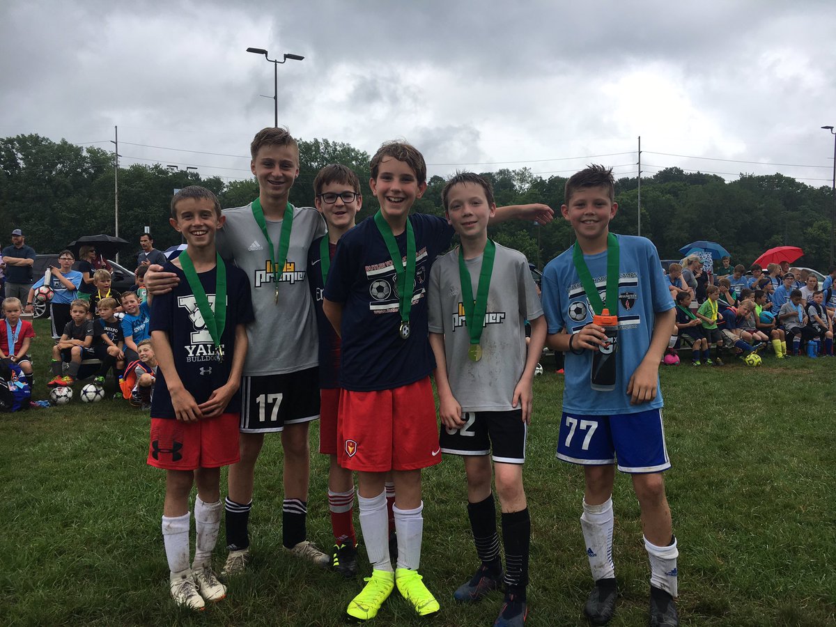 Day Camp #2 is underway and today’s 4v4 tournament winners start off the week with a medal 🥇