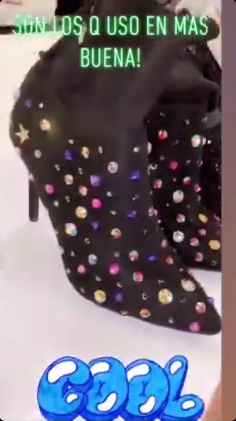 TreviShoes1's tweet photo. #NewBotas!!!

@GloriaTrevi no deja de sorprendernos!! En su nueva gira #DiosaDeLaNocheTour usa esta increíbles botas... De su colección!!! 😱😍😱😍😱😍😱😍 

Próximamente estarán disponibles para q tu también brilles como una #Diosa 😎👑

De venta exclusiva @PriceShoes. https://t.co/noXuOtkVIM