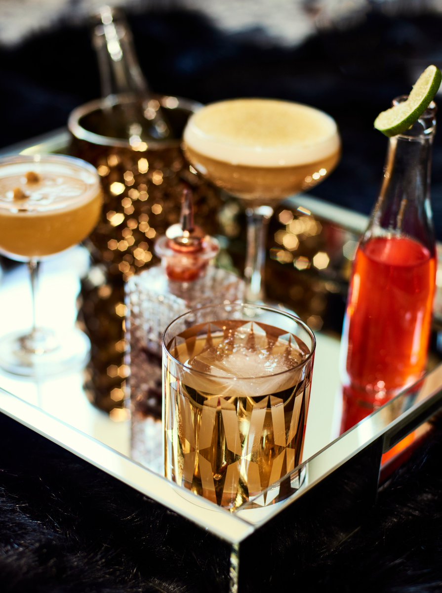 eastsidemn's tweet photo. It's cocktail o'clock ⚡️🔮⚡️

#EastSiders #Craft #Cocktails #Downtown #MPLS https://t.co/hK7ptSXplZ