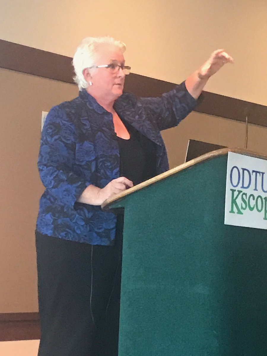 usanalytics's tweet image. ⁦@AW_EPM_Nomad⁩ is teaching us how to create visualizations with Dashboards and Infolets in #OraclePBCS
#Kscope19 #OracleEPM #OracleEPMCloud #Analytics #ODTUG