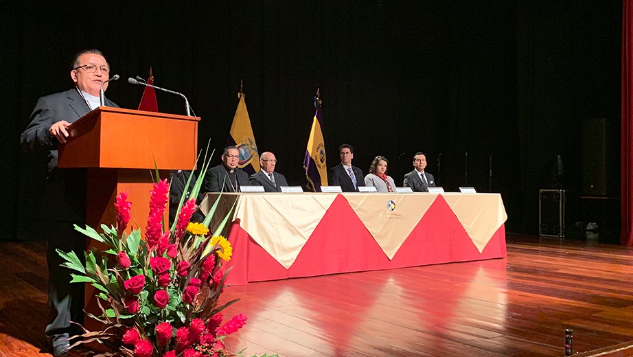 upsalesianaec's tweet photo. 📰 Universidad Politécnica Salesiana celebra 25 años de creación. #25AñosUPS 💙💛

ℹ Lee la nota completa en: https://t.co/5RNB7qkzNs https://t.co/SN3kWW6NVO