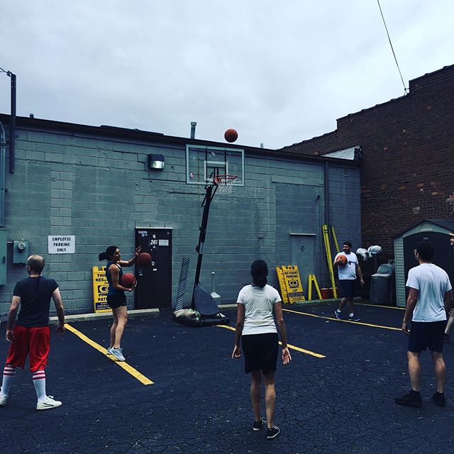 GoComedyImprov's tweet photo. We said goodbye to Moonmonster last night. Next Sunday our newest troupe, The Bureau, takes the stage. Tonight, they ball. #improv #ferndale #futurenbastars #nothingbutnet #comedy https://t.co/a8rEjO7Jsi