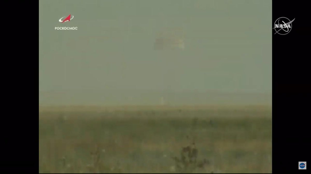 ShuttleAlmanac's tweet photo. LIVE - #SoyuzMS11 #Exp59 crew TOUCHDOWN! https://t.co/iHLAKibS6G
