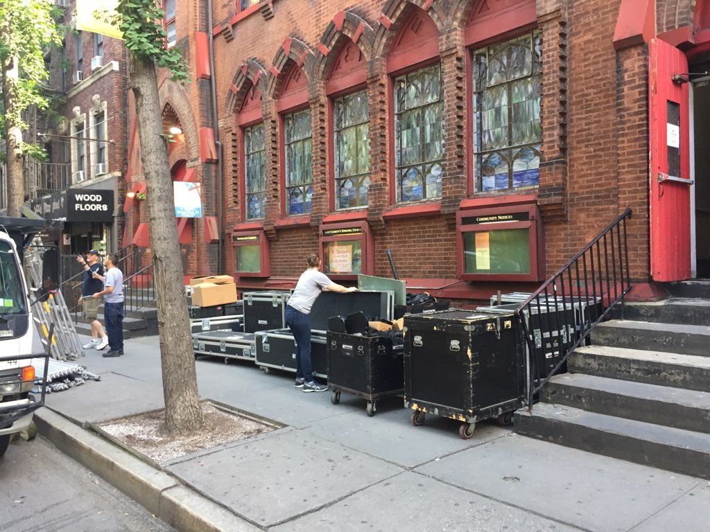 ISpyAMusical's tweet image. Our spy sources have reported a number of suspicious deliveries happening around St. Clement's Theatre this morning. What oh what could be happening? #LoadIn #ISpyAMusical #theater #musical #MusicalMonday #techweek