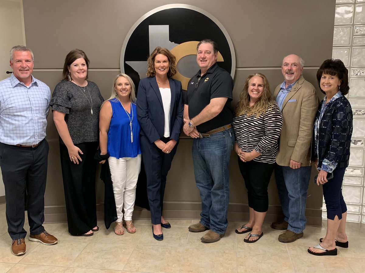 OfficialCISD's tweet photo. Crandall ISD proudly welcomes @EldredgeWendy as our new Superintendent of Schools. #CISDPiratePride https://t.co/pMinI9gfCI