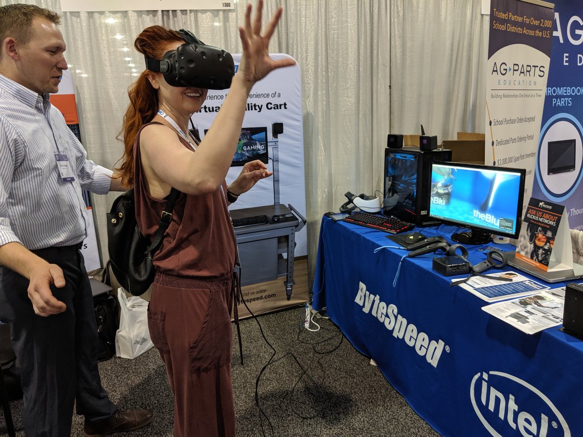 MsEmmaJones's tweet photo. @RiosRobots have been busy learning and playing! What a wonderful experience #ISTE19 has been so far! https://t.co/NHxZSZv8hQ