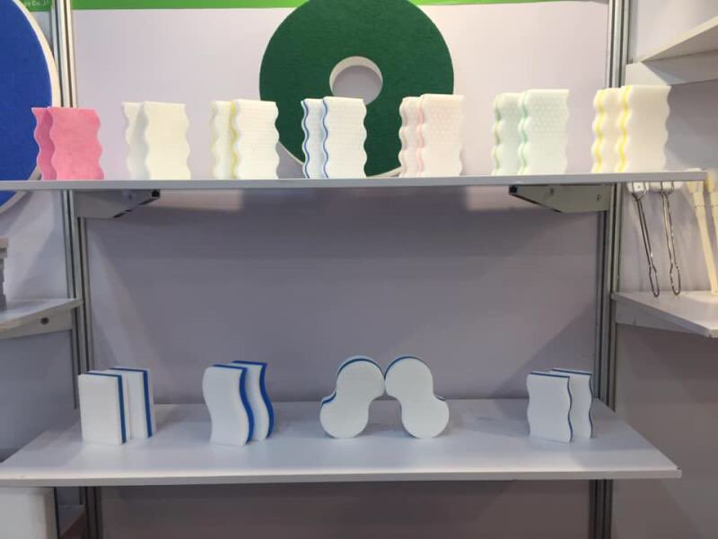 Joannaderun's tweet photo. Have a nice day:) Melamine sponge whatsapp:8615893218531 email:joanna@druntech.com    #sponge   #cleaning #foam #メラミンスポンジ #melaminesponge                #меламиновыегубки  #melamine #sponge https://t.co/ogd6zTpIkt
