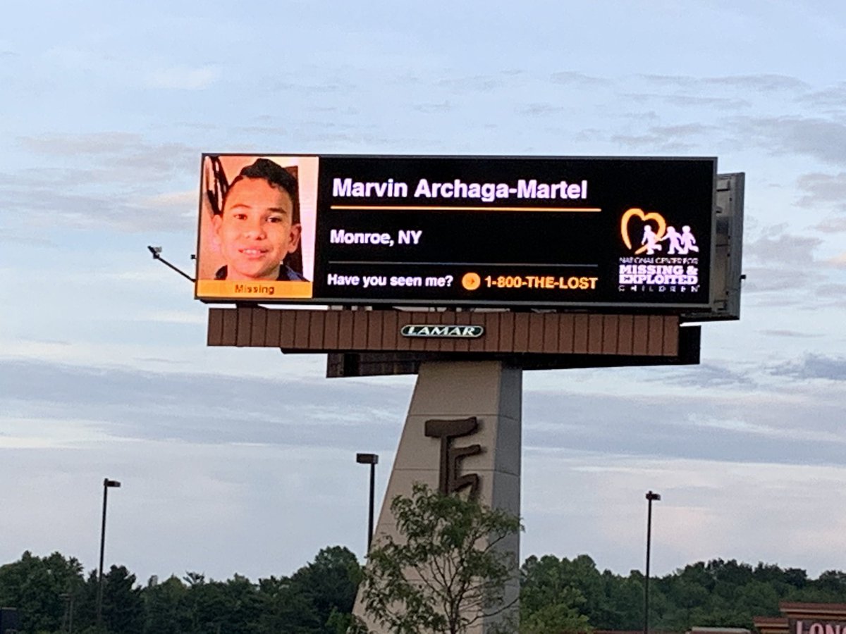 rebec_kovar's tweet photo. Thanks to @YourOAAA missing kids are gaining exposure on digital billboards. I was amazed to see these at #Township5 in #Camillus #NY while I’m visiting my parents. If you have a @MissingKids billboard in your area, take a picture and share it! #hope #bringthemhome https://t.co/ahaLRwCAmP