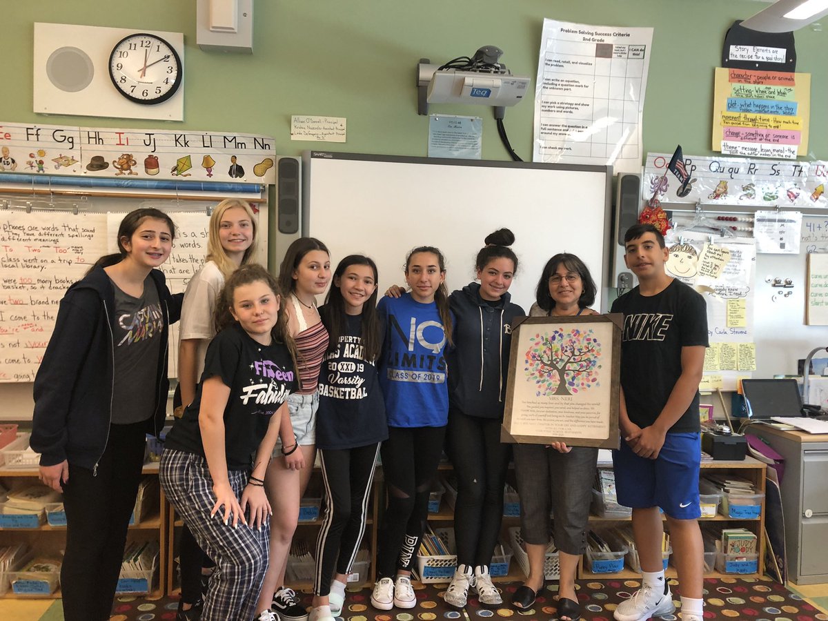 ps48r's tweet photo. Celebrating the career of one of the very best! All of her students, grade 2 -8, left their thumb print to honor the amazing Mrs. Neri! Congratulations on your retirement and thanks for making it #fantasticat48 https://t.co/63ZX2l0IDk