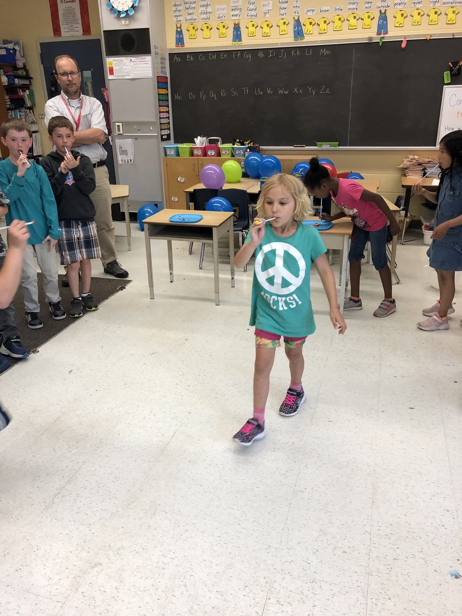 mmecrow's tweet photo. Four days to go! Today’s balloon activity: Minute to Win it challenges! Can you persevere? #teamwork #fungames #sodetermined @louisearbourfi https://t.co/mF2y3tFD5l