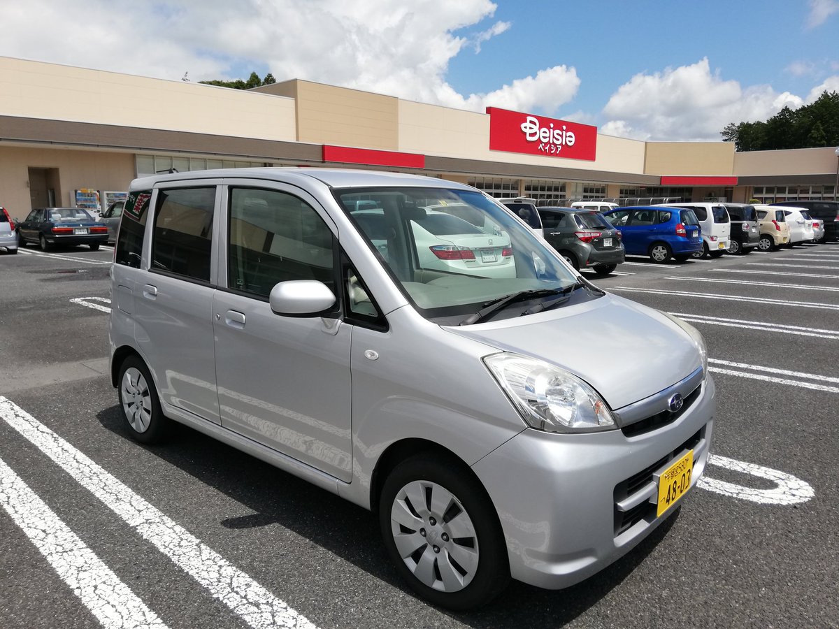 Mataaari25 車検代車のステラさん クラッチペダル無いのが妙に落ち着かないｗ カーオーディオも スマホやらusbメモリ に音楽ファイル詰め込むのにすっかり馴染んでいるけど たまにはcd引っ張り出して聴くのも良きかな