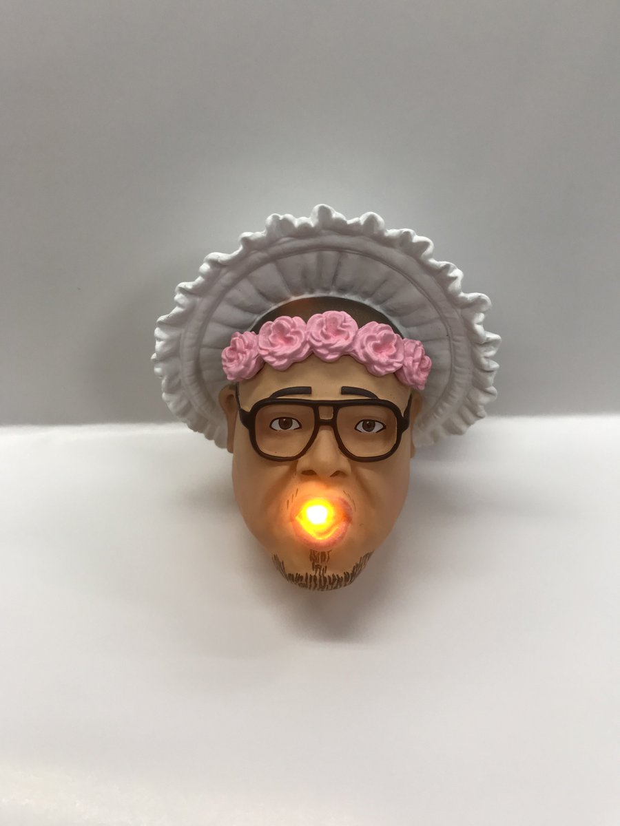 野生爆弾くっきー 顔面バッジコレクション～光やがんよぉ❤️｣入荷しま