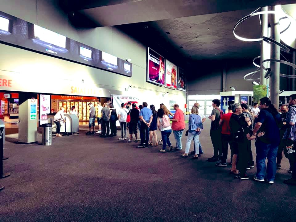 ZinkingOn's tweet image. El pasado jueves clausuramos el #IIICiclodeCineJaponés que organizamos con la Embajada del Japón, con el preestreno de “Godzilla: Rey de los Monstruos”. 
¡Éxito total de asistencia en los pases que cada vez cuentan con más apoyo!
Empezando a organizar el de 2020, ¡os esperamos!