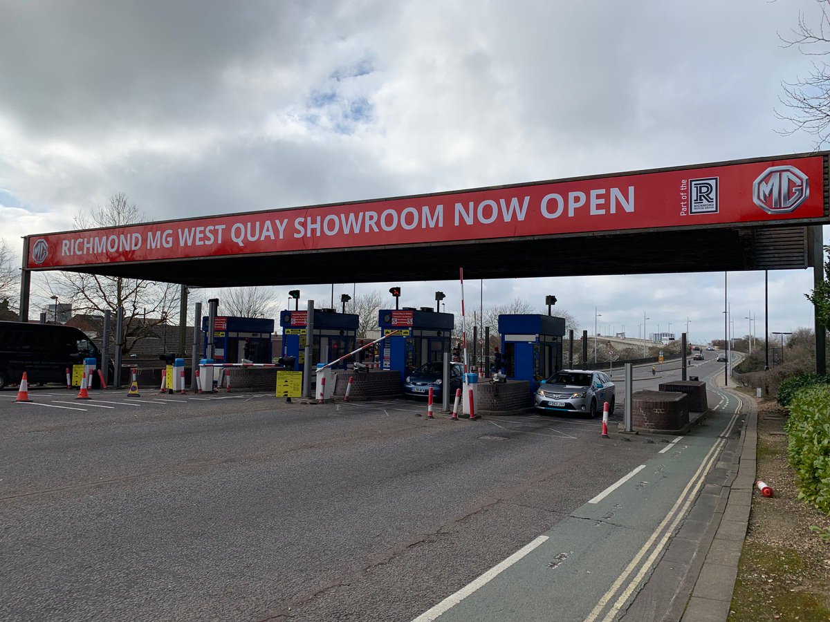 MGmotor's tweet image. We are delighted to announce that we have partnered with @Richmond_Motor to sponsor the Itchen Bridge in Hampshire, the busiest river crossing in the county. Full details on our website: bit.ly/2xaLwEz #mg #southampton #itchenbridge