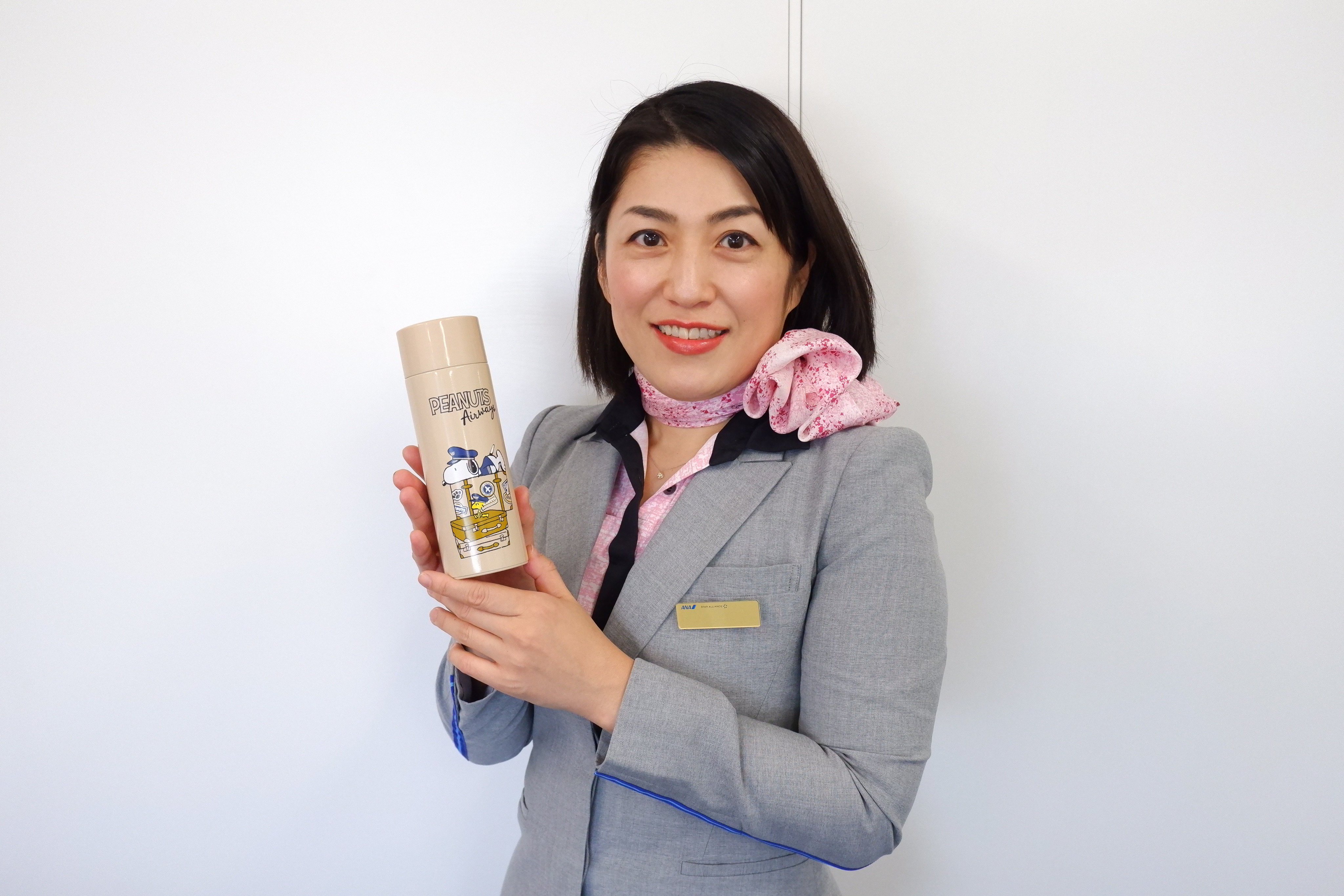 Ana旅のつぶやき 公式 Ana機内販売 国内線 7月のおススメは 制服を着たスヌーピーがとってもキュートなステンレスマグボトル ピーナッツ オリジナル ピーナッツエアウェイズ ステンレスマグボトル T Co Giozfhbwyn T