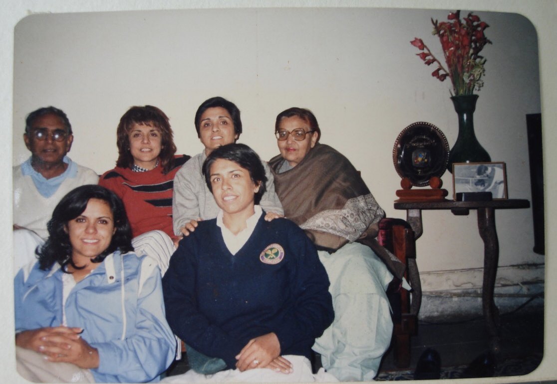 thekiranbedi's tweet photo. Today is Dady’s 99 th birthday. 
He was ahead of his times. 
Papa is watching from above..
He believed in empowered daughters. Shashi,Kiran,Reeta &amp;Anu.( Peshawaria sisters) 
Each one a person in their own right. An academic,cop,Psychologist &amp; a Lawyer @runhildroeder @AnuAttorney https://t.co/nwjeeNAbQe