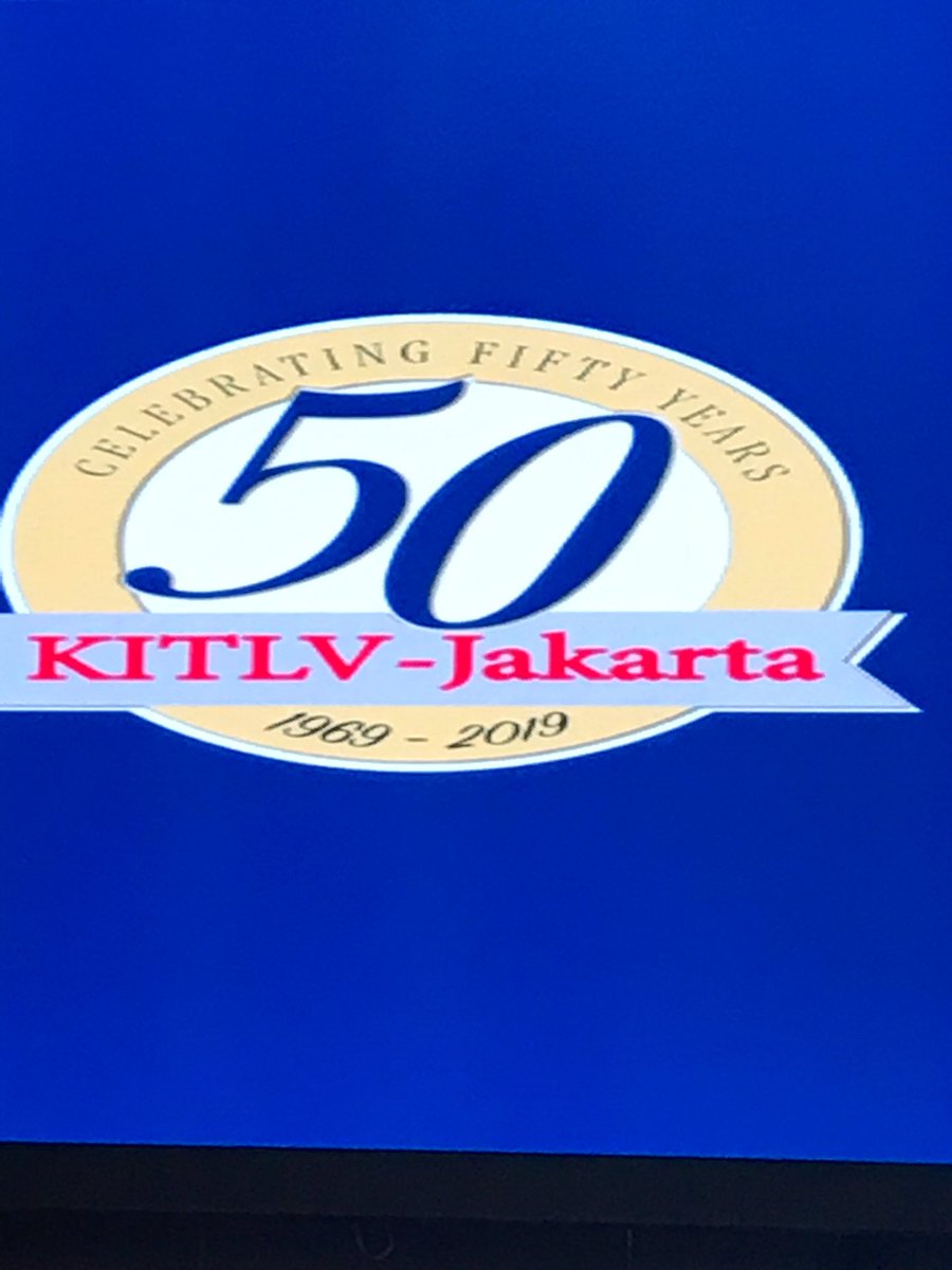 robswartbol's tweet photo. “Leiden University will expand its cooperation with Indonesian counterparts” - Rector @CarelStolker at the celebration of 50 years  @KITLVJakarta. Full house at seminar “Indonesian heritage and library collections”. @lipiindonesia @NLinIndonesia #leideninindonesie https://t.co/YOfpR8WQ9p