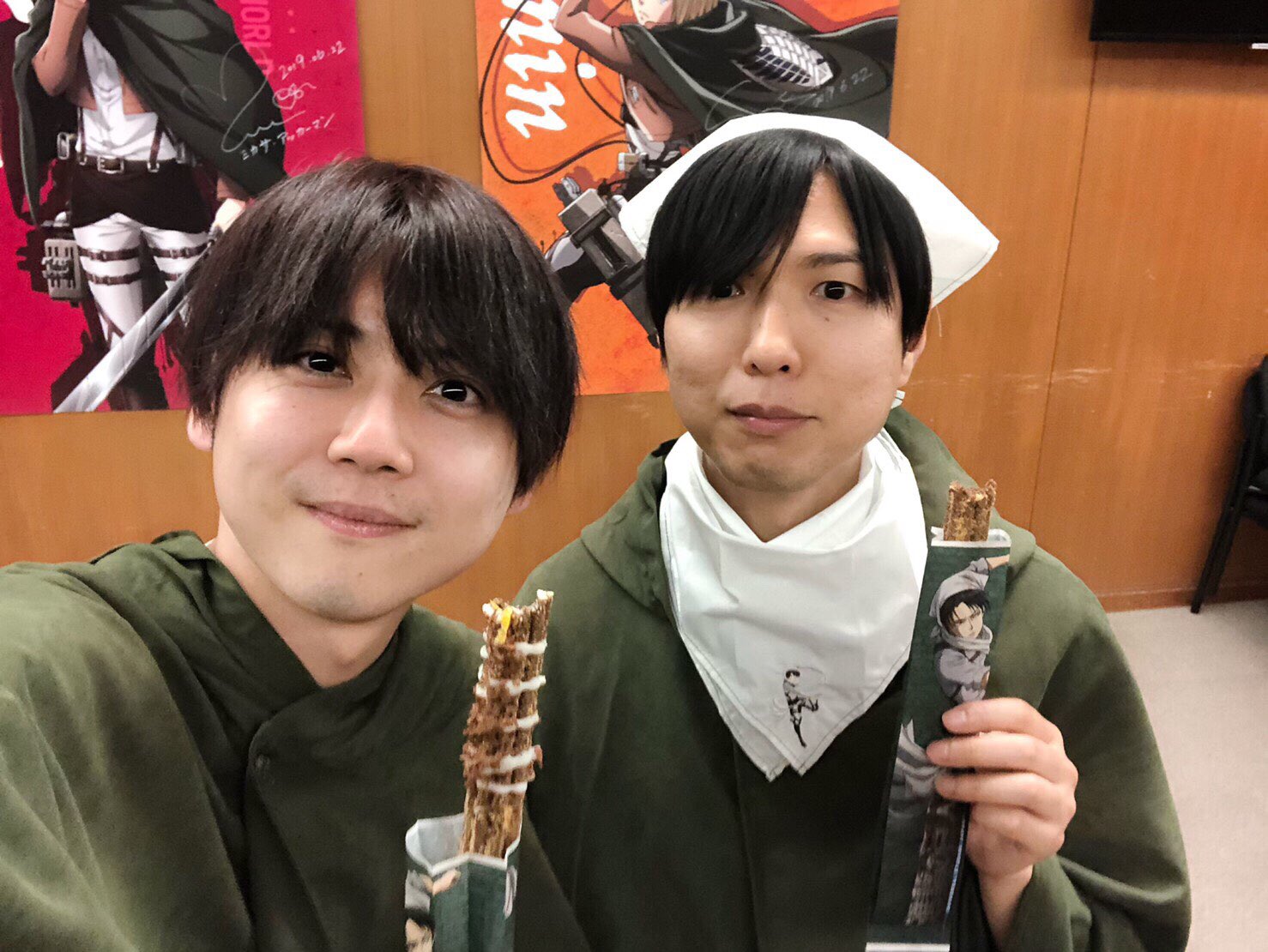 梶裕貴 Yuki Kaji Auf Twitter 梶 Usj 進撃の巨人 3 お掃除神谷浩史さんとチュロス食べたり 石川由依ちゃんと超大型巨人を駆逐するためジャンプしたり 橋詰知久さんとそれっぽい雰囲気の写真撮れたし 本当に素敵な思い出になりました Usjさん 本当にお世話 梶裕貴 Yuki Kaji Auf Twitter 梶 Usj 進撃の巨人 3 お掃除神谷浩史さんとチュロス食べたり 石川由依ちゃんと超大型巨人を駆逐するためジャンプしたり 橋詰知久さんとそれっぽい雰囲気の写真撮れたし 本当に素敵な思い出になりました Usjさん 本当にお世話