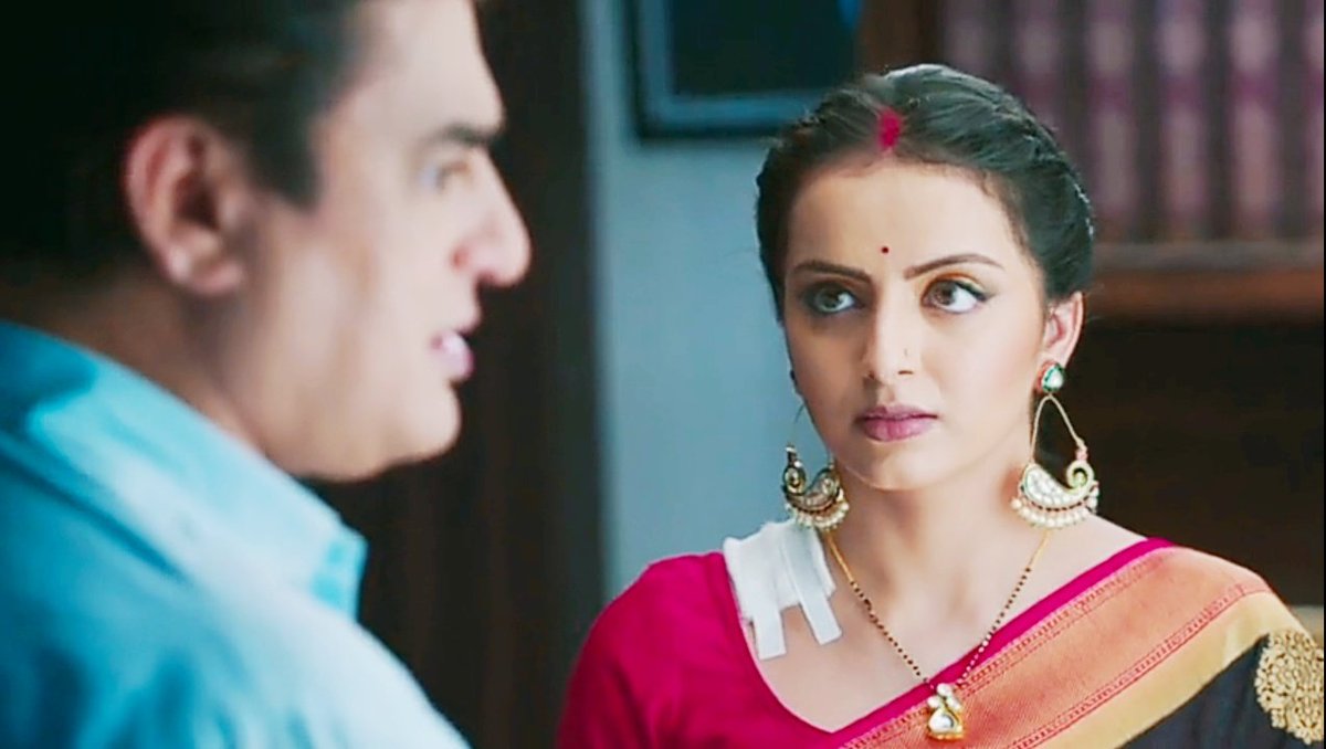 shrenufan_tamil's tweet photo. Amazing in giving Expressions &amp; Changing in seconds, Wowowow @shrenuparikh11 #ShrenuParikh #JanhviMittal #PoojaSharma #EkBhramSarvagunSampanna #awesomeexpression  #superbperformance https://t.co/u4lwnnDwq2