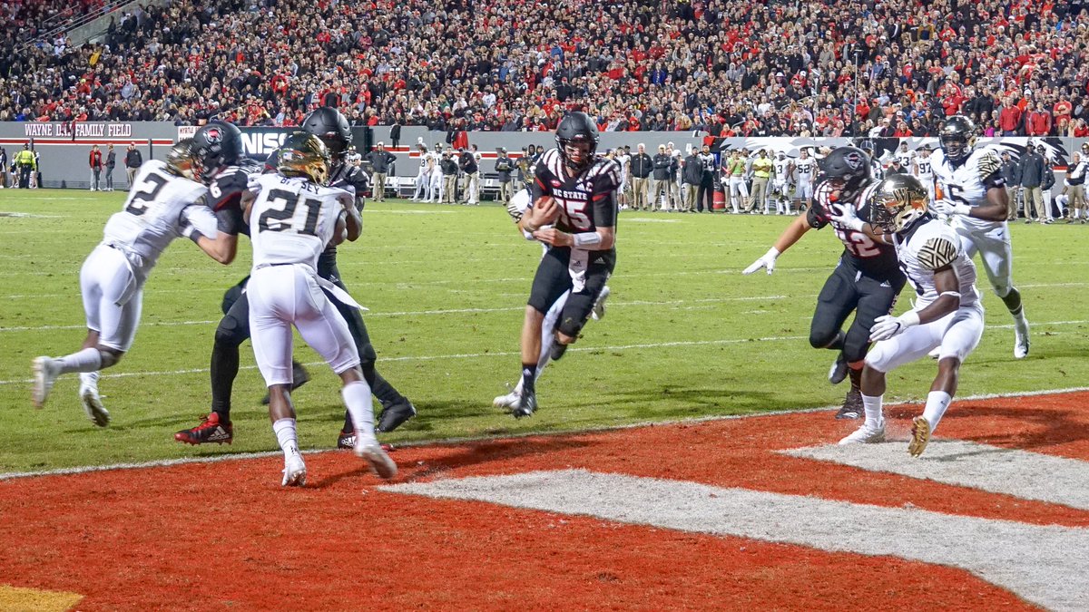 BPCox_'s tweet image. Football season will sneak up on you...make sure you’re prepared by locking up that @InsidePackSport subscription today! #GetInside