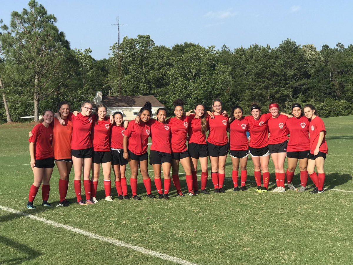 loripwilliams's tweet photo. We are missing a few, but tonight was the first night that both DC#1 &amp; DC#2 played at the same time! These girls have dedicated their entire summer to practicing and playing soccer &amp; they are improving each &amp; every day! #donttheylookcute #soveryproudofmygirls #thankscoachjake https://t.co/o5QQxkOwVF