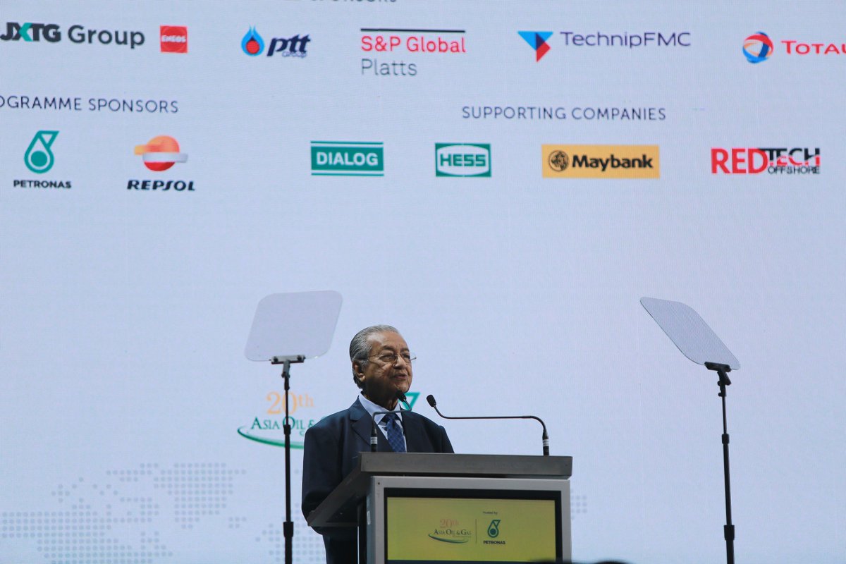 aogcofficial's tweet photo. The 20th edition of Asia Oil &amp; Gas Conference was launched by the Prime Minister of Malaysia, Tun Dr Mahathir Mohamad.

#aogc2019 #aogcofficial #conference #openingceremony https://t.co/hFNcn6HHat