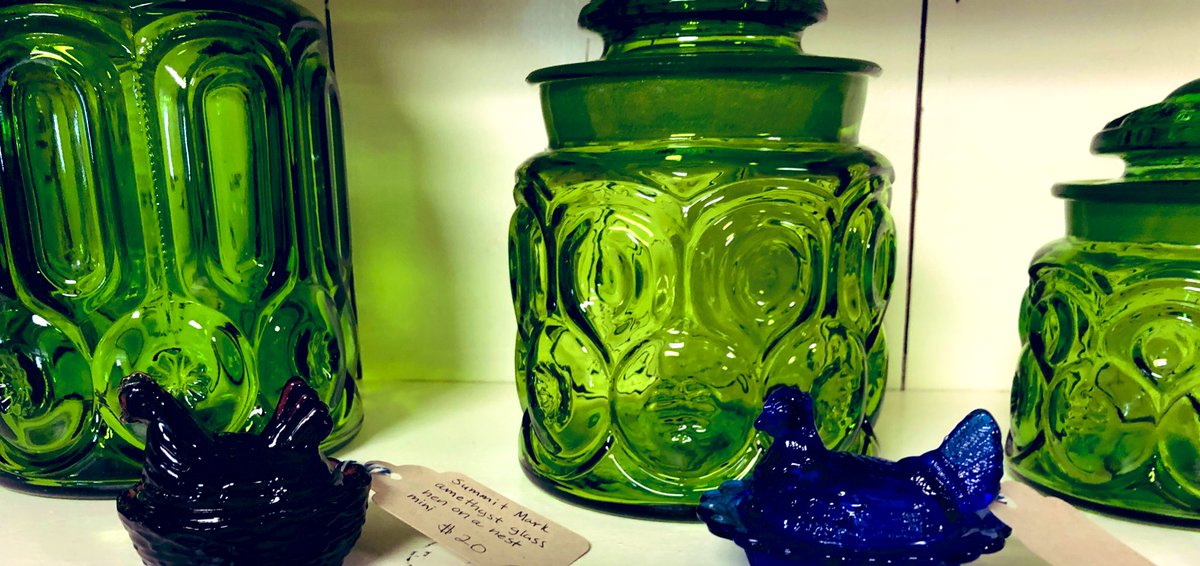TealSeptember's tweet image. Checking out the #AntiqueShops in town. #Vintage #Antiques
