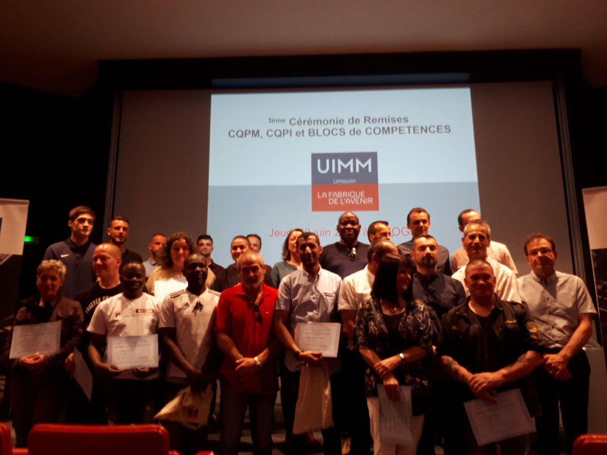 UIMMLimousin's tweet photo. Plus d'une trentaine de candidats (demandeurs d'emploi et salariés) ont obtenu leur certification.
Félicitations à tous. Un grand merci à tous les partenaires impliqués dans ce dispositif https://t.co/juzRUgqVE1