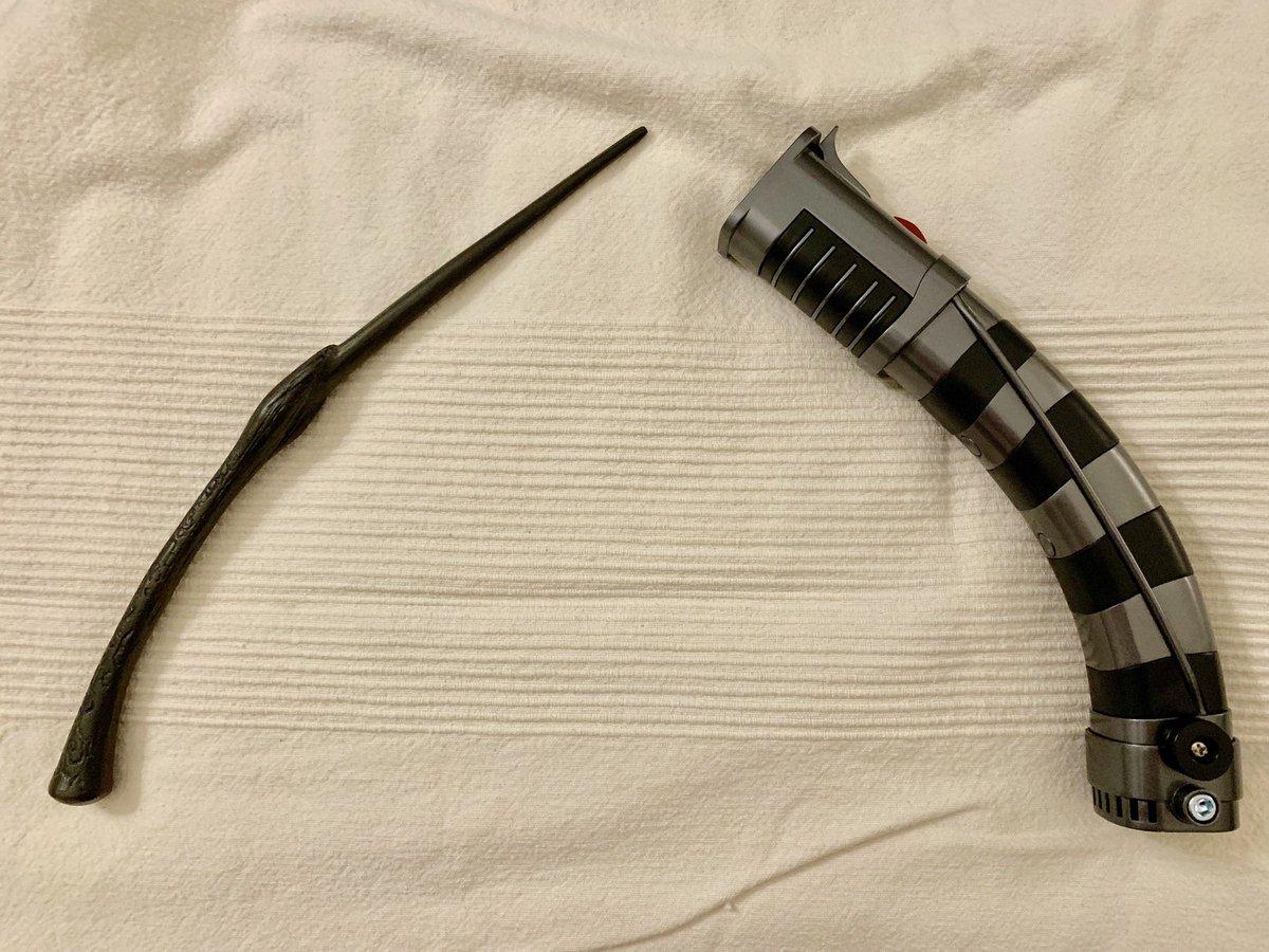 Eric218's tweet photo. My badass lady weapons collection continues to grow. #AsajjVentresa #BelatrixLestrange https://t.co/ym3v6OQHWN