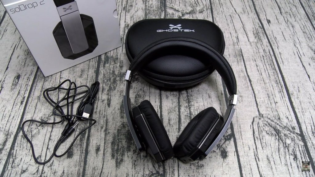 buzzvizz's tweet photo. ¿El audio inalámbrico de Bluetooth reduce la calidad del sonido? | #Buzzvizz https://t.co/wv2QljJac6 https://t.co/YrXqXekcor