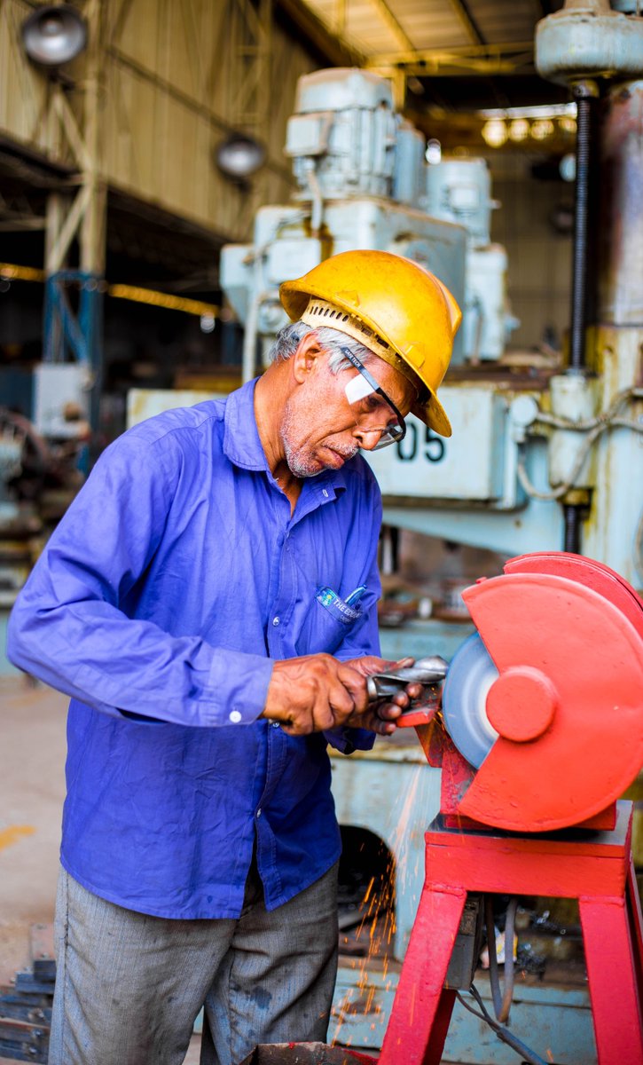 Silbeez1's tweet photo. To keep older workers engaged and productive, companies need new approaches to skills development

#redefiningexperiences #empoweringideas #futureofwork #HR #learning #skillsdevelopment
 https://t.co/EmS6zN3xqP https://t.co/CJVlZAgX7X