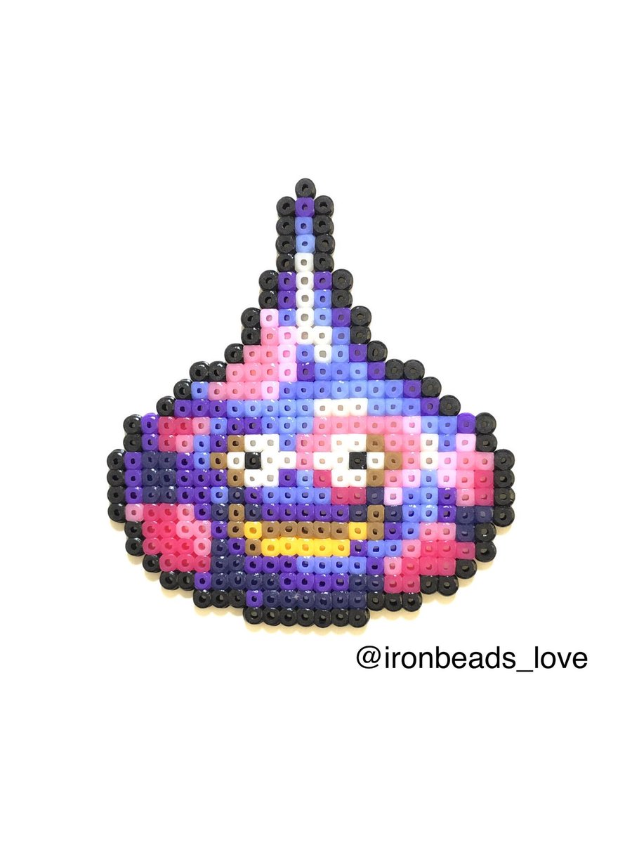 アイロンビーズ好きの夫婦 ドラクエ6ぶちスライムベス ぶち系3種コンプリートです イェイ ぶち系は6って感じがして好きです ぶちスライムベスは青い子です 単体写真は2枚目 あまり強烈な攻撃をしてこない平和的な子です 多分 アイロンビーズ