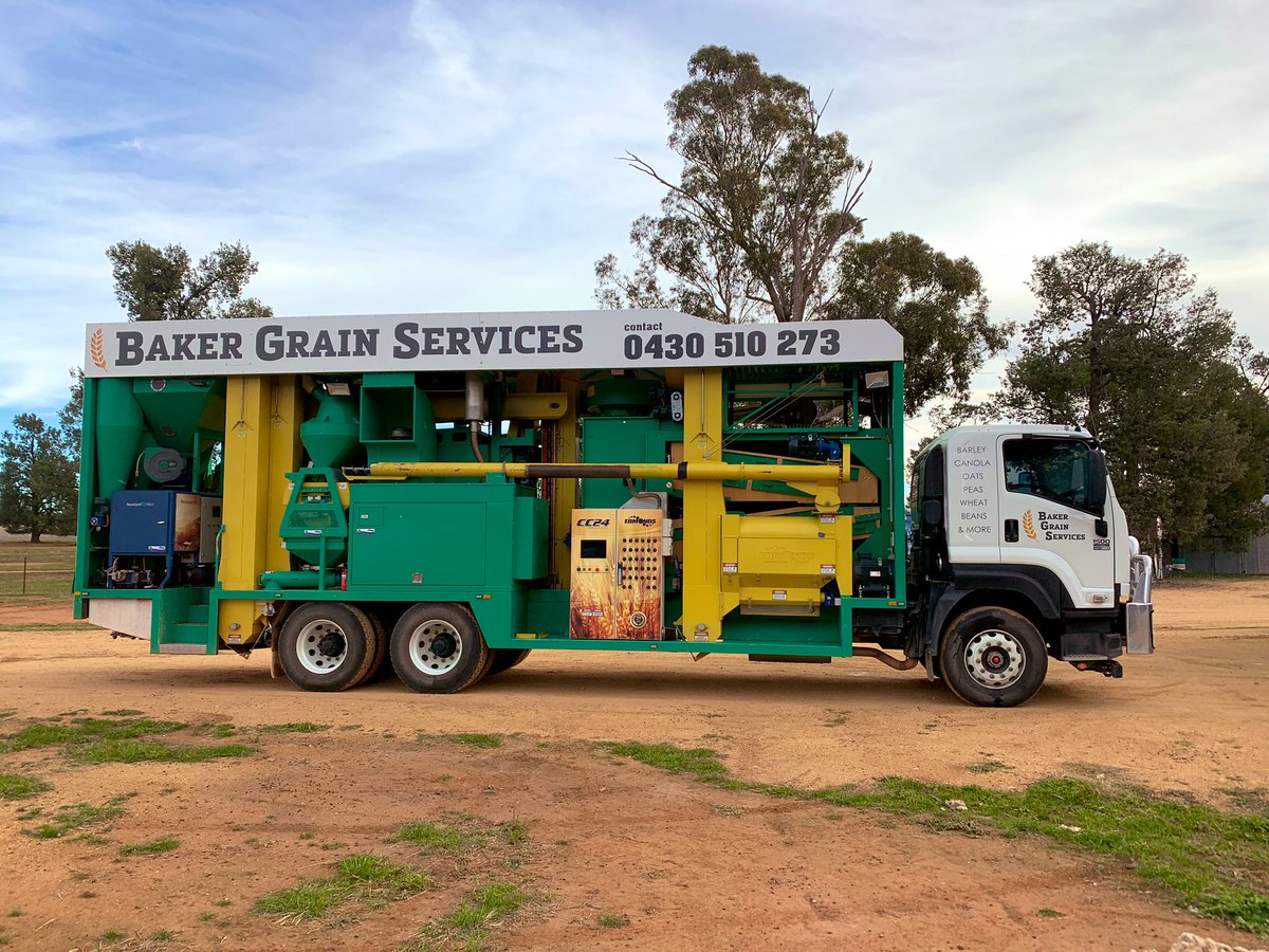baker_grain's tweet photo. All cleaned up ready for pre season maintenance https://t.co/pifmIhBbV8