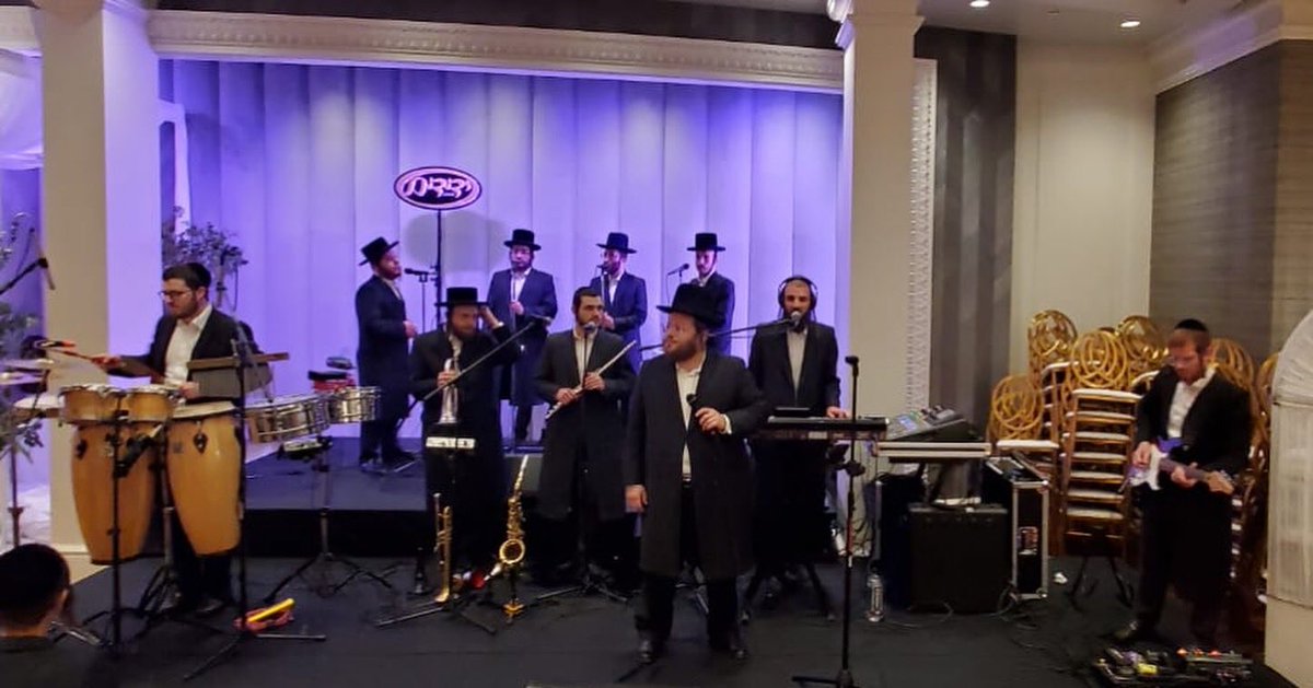 Yedidim Choir (@yedidimchoir) on Twitter photo #wedding in #boropark with <a href="/YoelFalkowitz/">YoelFalkowitz</a> #music by <a href="/ShmilySpira/">Shmily Spira</a> & co. #awesomeperformance #wedding in #boropark with <a href="/YoelFalkowitz/">YoelFalkowitz</a> #music by <a href="/ShmilySpira/">Shmily Spira</a> & co. #awesomeperformance