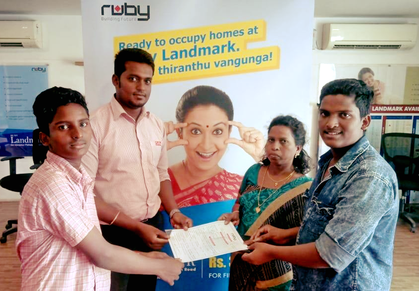 Ruby_Builders's tweet photo. Congratulations to Mrs.Tamil Selvi &amp; Family for becoming a member of Ruby Family. Booked Flat No. A13-6 in Ruby Landmark at Mannivakkam, Near Tambaram

#Rubybuilders #buildingfuture #Tambaram #Rubylandmark #mannivakkam #happycustomer #chennai #property #investment #housing https://t.co/qhjpeUR12t