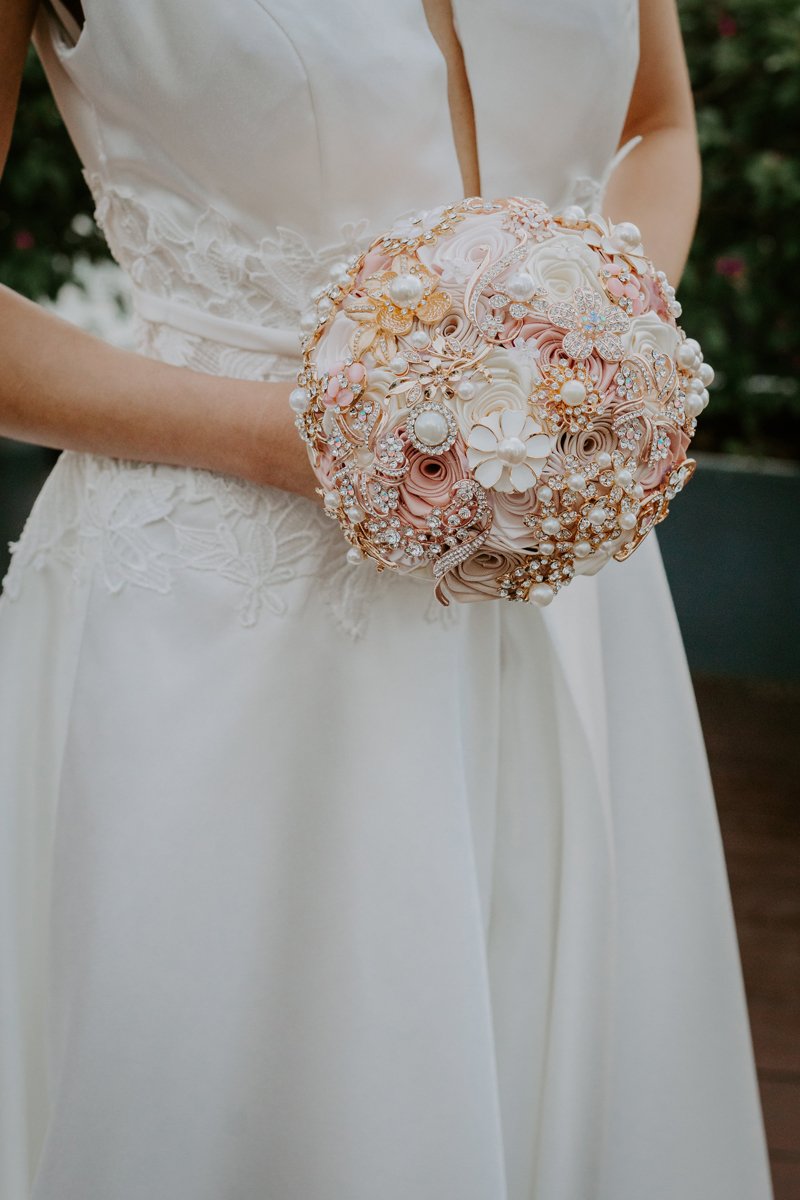 fullertonbaysg's tweet photo. #Throwback to this Merry Vintage Glam wedding of Aliya and Yuji at The Clifford Pier. Join us for our Dream Weddings showcase on 17 August 2019 and find out how we can create special memories for your big day!

https://t.co/QgkJ4CLpRf

#Weddings #ThrowbackTuesday #Singapore https://t.co/p9rAdiKfIQ