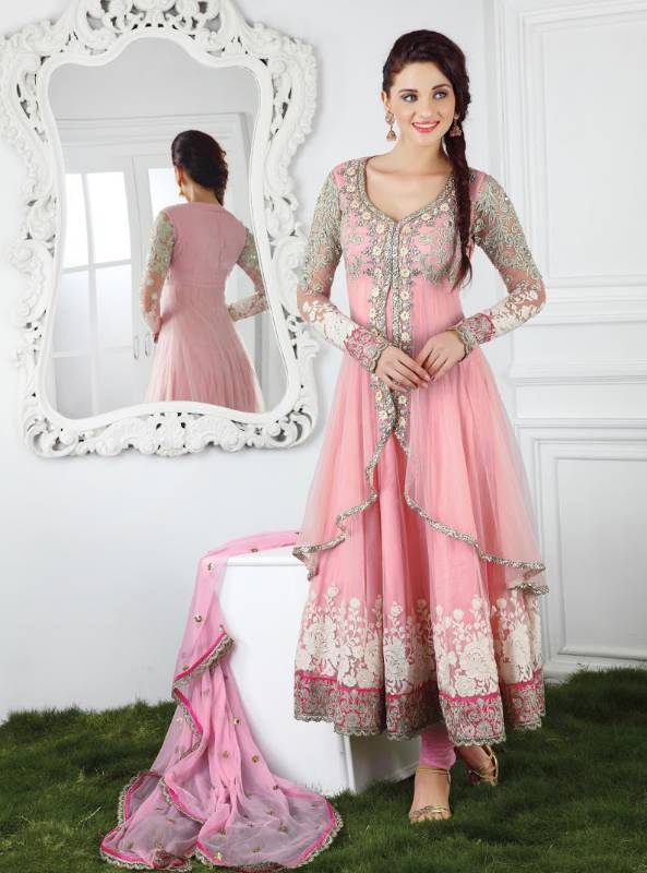 leeweb4's tweet photo. DESIGNER ANARKALI SUITS THAT YOU NEED TO TRY THIS SEASON https://t.co/xzKj97KOJj https://t.co/DAx89zg5oy