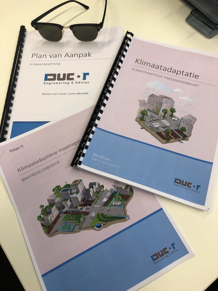 Ducotadvies's tweet photo. Stan Berben studeerde afgelopen periode bij Ducot af op “klimaatadaptieve maatregelen”. Gisteren de stukken ingeleverd, binnenkort eindpresentatie en daarna met een vet contract bij Ducot aan de slag. Top gedaan Stan! 😀👍🏻 https://t.co/dqg1lLpLoD