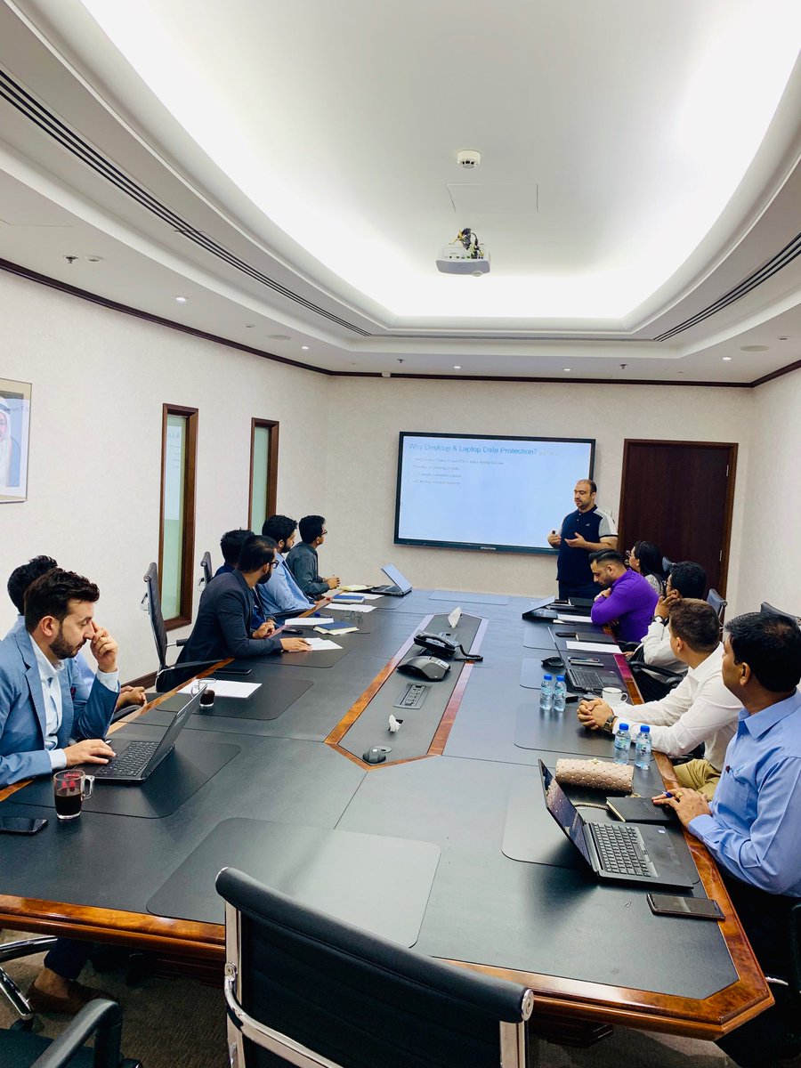 haifaatdell's tweet image. @dellemcprotect and @dellvworkspace @Blitz Day with @kitconsultants ... full house of client solutions sales and a happy birthday to KIT/Dell EMC veteran @shayebco 
#Iwork4Dell #ConnectedWorkspace @DellEMCMEA @NadineWelly @azdabbas @AshrafH88873635 @charbelzreiby @MohammadSada1