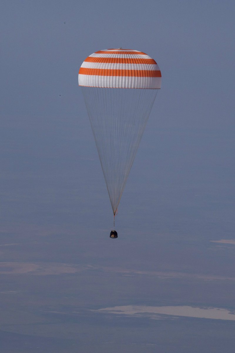 ShuttleAlmanac's tweet photo. Coming home. #SoyuzMS11 #Exp59 landing #ISS https://t.co/py7ESEYkzY