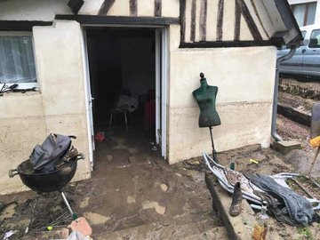 View image on Twitter