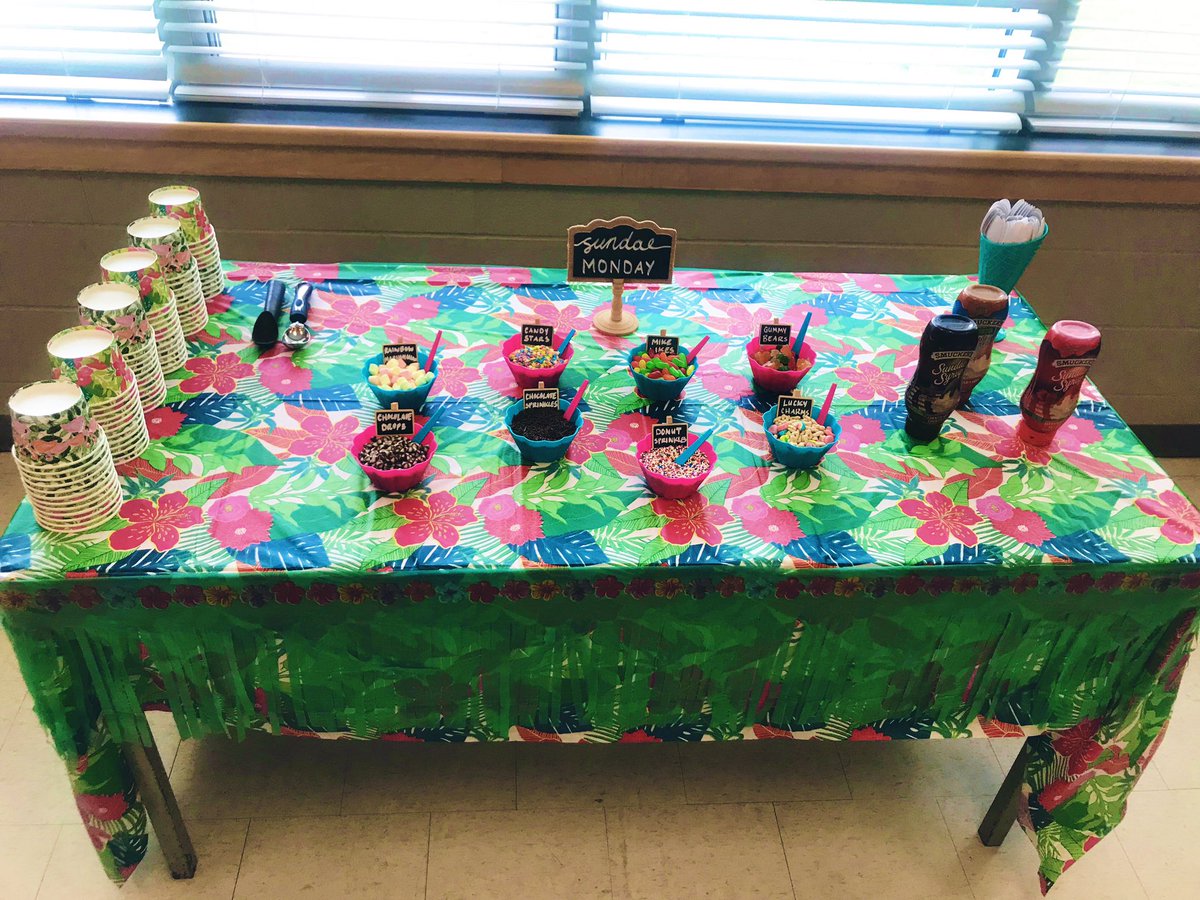 MrsOleksiuk's tweet photo. We got to spend our last Monday of the year together enjoying a special treat! ๐จ #SundaeMonday #LockesPride https://t.co/6U9N9da1fp