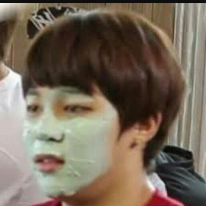 rewolrd's tweet image. #army #ARMYSeIcaDay #ARMYwithBTS 
sorry but one person