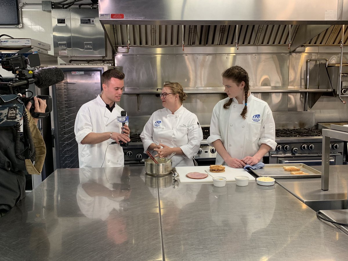 lakeshoretech's tweet photo. Watch Chef Amanda & Jr. Chef Kimberly finish up their croque monsieur sandwich on @WFRVLocal5 at appx 6:50 with @CalvinLewisTV. It looks & smells AMAZING! #culinaryrocks https://t.co/Y2PIZCgw7n