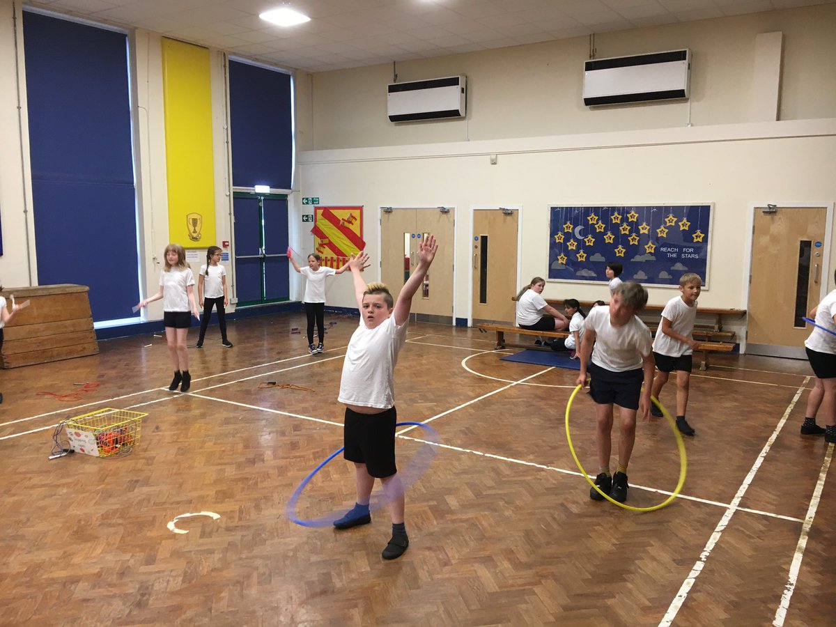 MisterMurch's tweet photo. @Y5monteney Y5MP chose different circuit training activities as indoor PE today due to the weather ☔️💧☔️#MoveMoreChallenge2019 #MoveMoreMonth2019 @MonteneySport @MonteneyPri @Mr_RichardOwen @MonteneyPrimary @misspindar @MrF15her https://t.co/F1NJqlqtMO