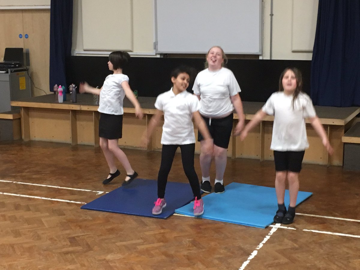 MisterMurch's tweet photo. @Y5monteney Y5MP chose different circuit training activities as indoor PE today due to the weather ☔️💧☔️#MoveMoreChallenge2019 #MoveMoreMonth2019 @MonteneySport @MonteneyPri @Mr_RichardOwen @MonteneyPrimary @misspindar @MrF15her https://t.co/F1NJqlqtMO