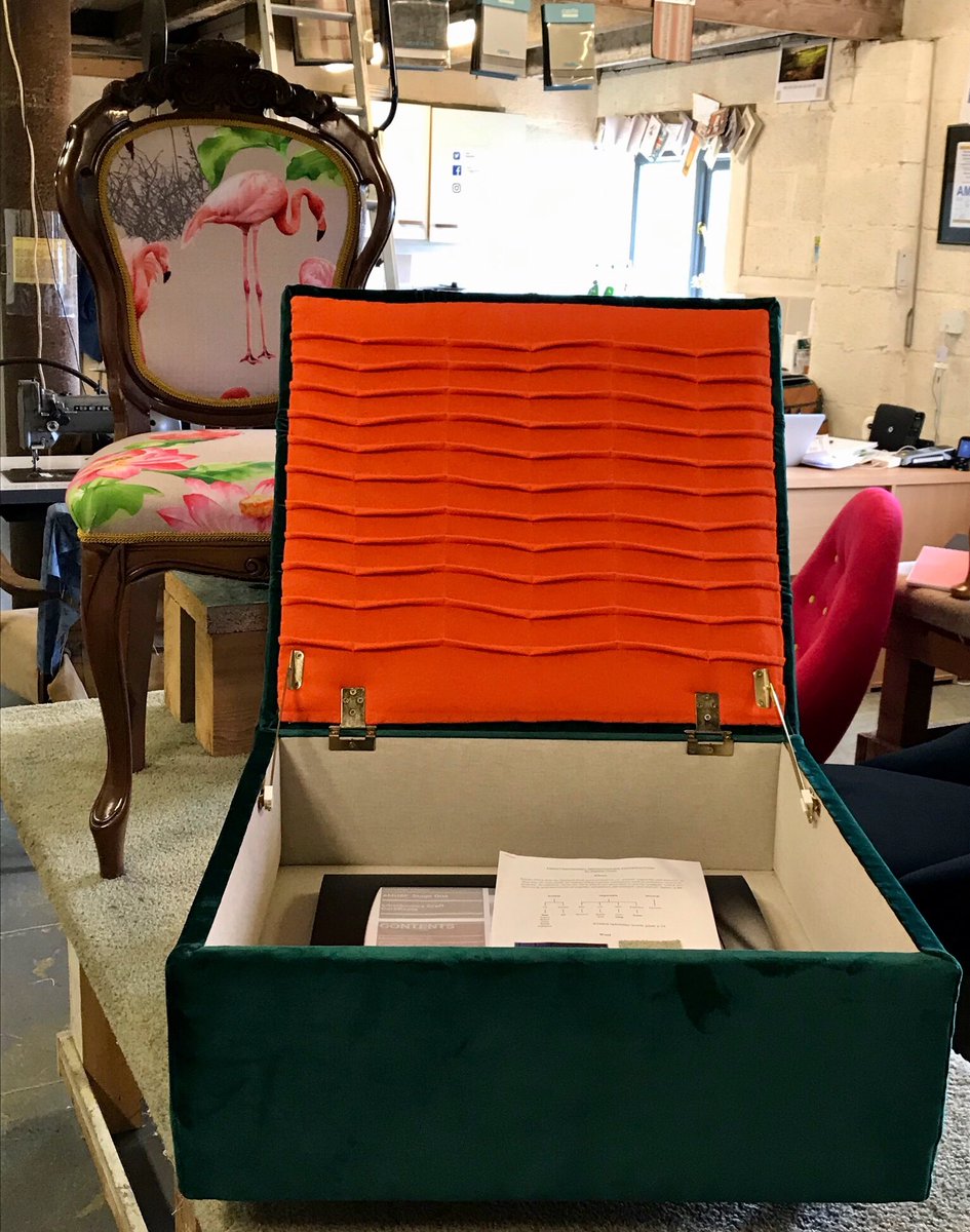 UpholsteryWales's tweet image. AMUSF assessment comes round once a year. We couldn’t be more proud of our students and all their, beautiful creations. They all did SO brilliantly!! Give yourselves a huge pat on the back 👏🏻👏🏻👏🏻 upholsterycourses.com to book a place on one of our courses. #amusf #upholstery
