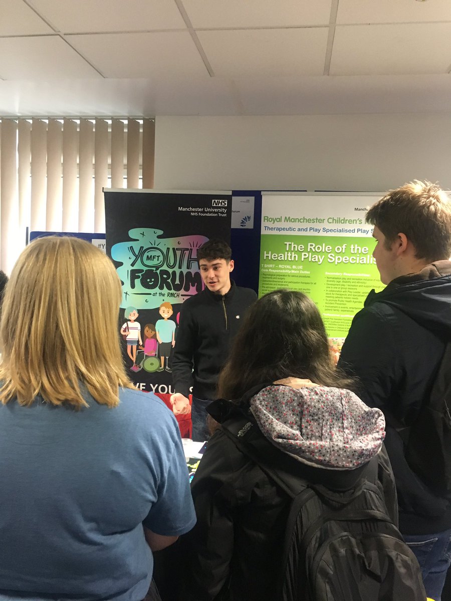 RmchYouth's tweet photo. Fab to have so many young people interested in joining Youth Forum. Big thanks to Declan and Jemima for their support today and talking to young people about the benefits of being a member! #HaveYourSay #YPEvent @RmchYouth https://t.co/g9W5fBQ6wq