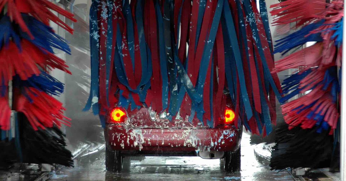 Keeping your vehicle looking clean and shiny is hard work. Let’s face it, the elements are against you — dust, road grime, pollution, rain, tree sap, birds. You need to stay on top of all that. The question is how often to get a car wash?
ow.ly/Jkzk50uLWED