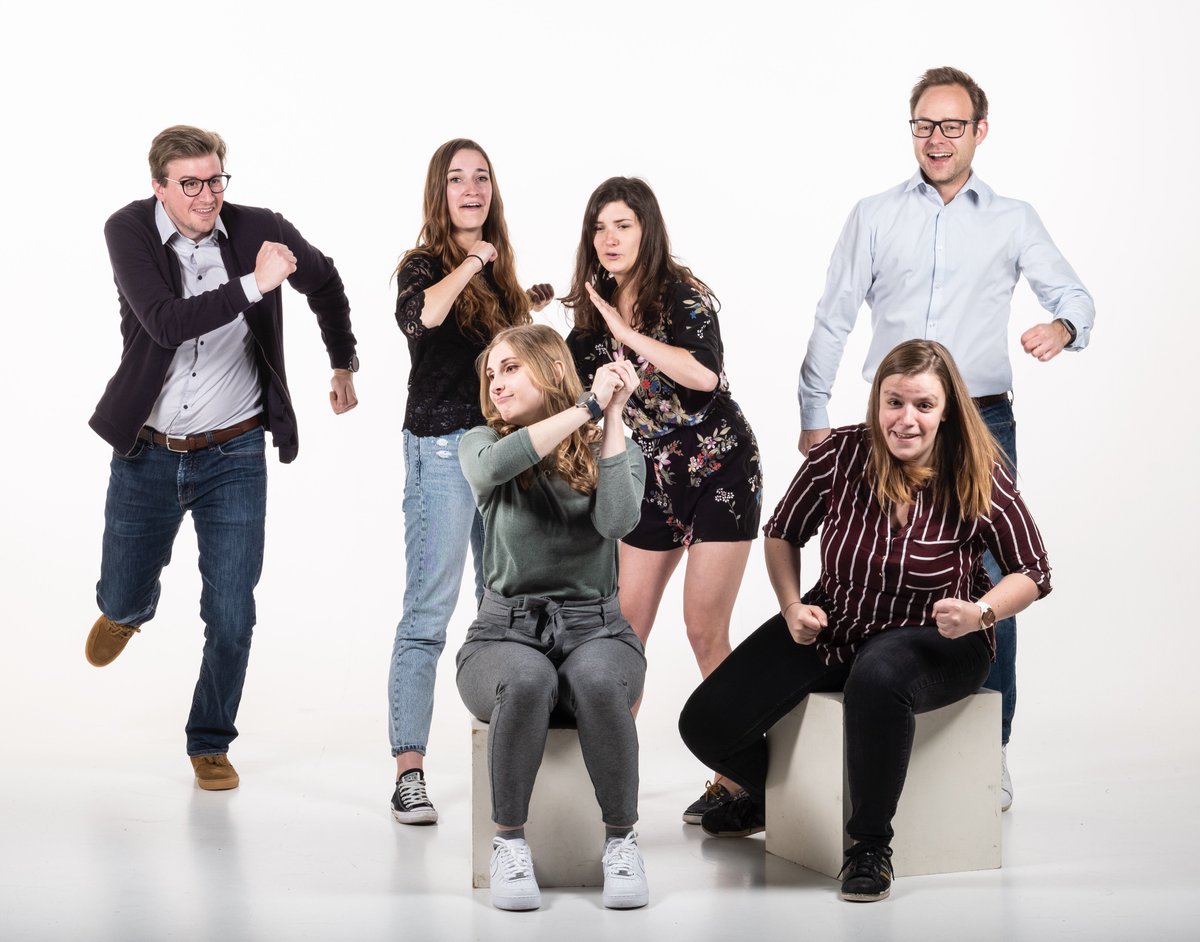LikeMinds__'s tweet photo. Yes, een nieuwe mijlpaal! Want wij zijn het nieuwste lid van @CustoContent.  Lees ons verhaal op https://t.co/kWh9qrNe23 #contentmarketing https://t.co/EzNR8Uih20
